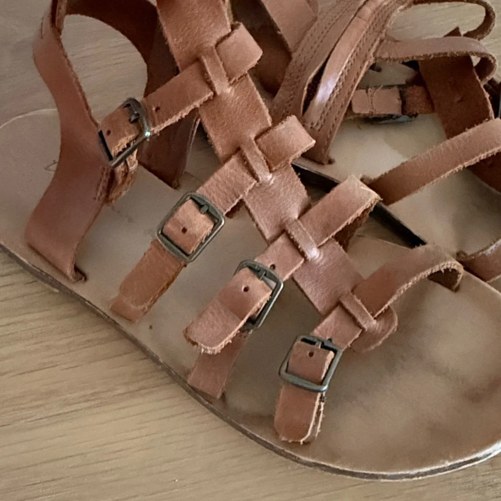 Zara girls brown gladiator sandal